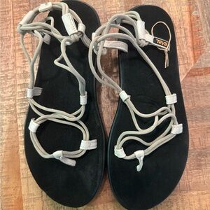 Teva Women's Voya Infinity Sandals size 9